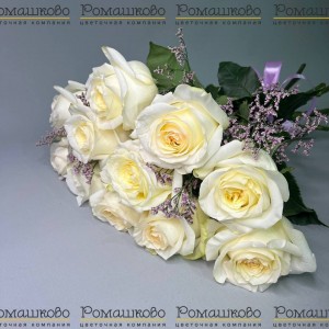 Превью Букет из 11 пионовидных роз