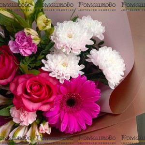 Превью Букет из хризантем «Любовь с первого взгляда»