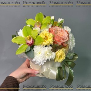 Превью Шляпная коробка цветов с цветами «Цветочный рейс»