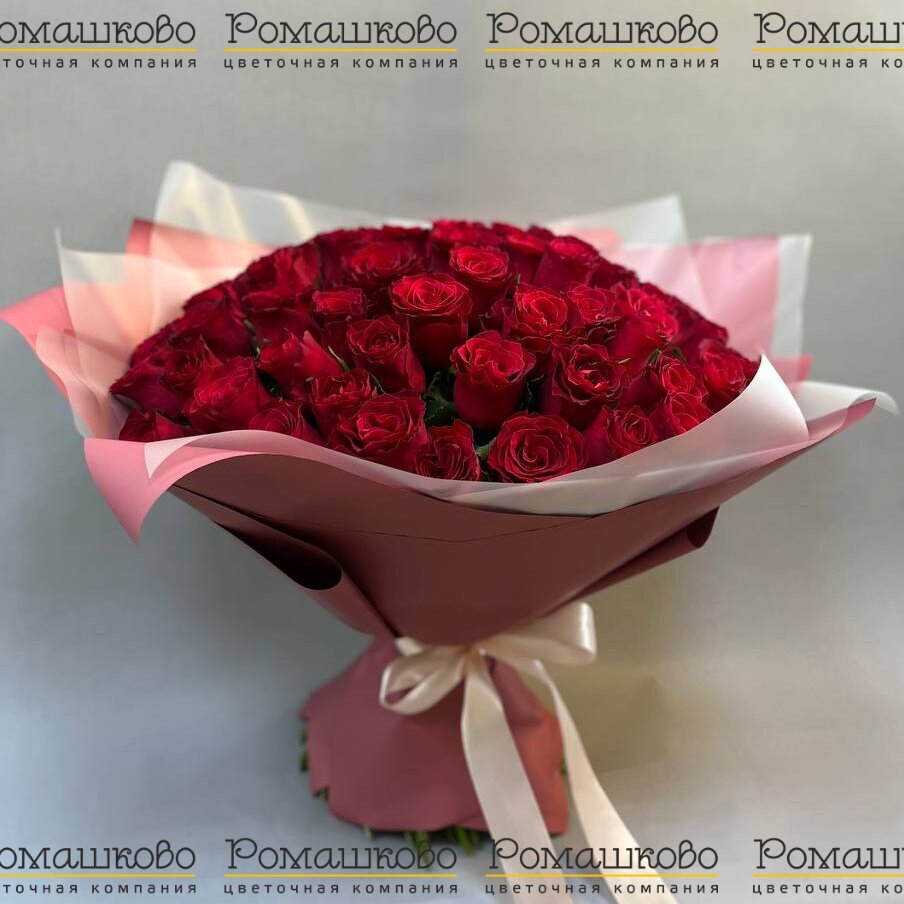 Букет из 65 красных роз Кения (50см)
