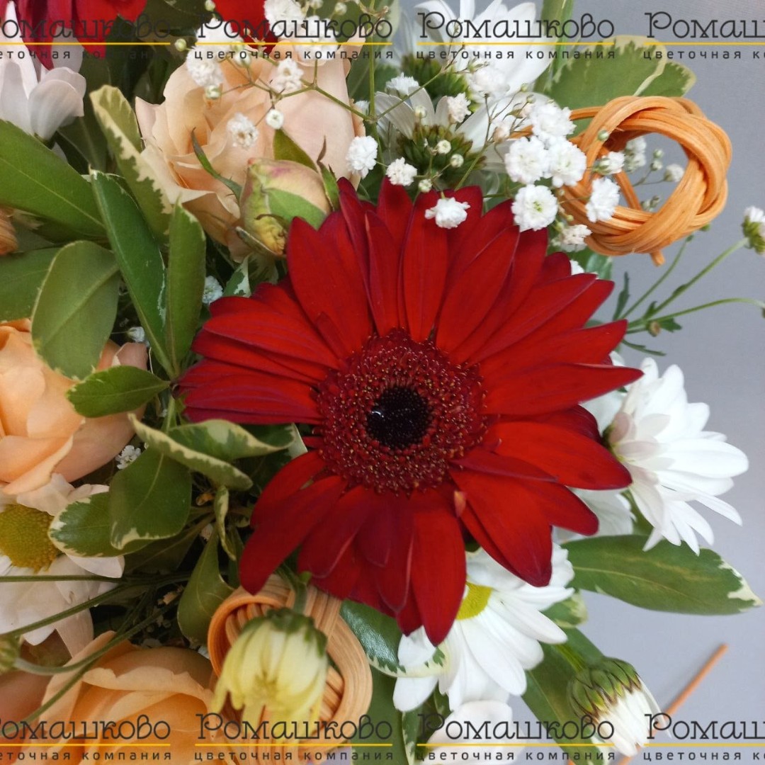 Шляпная коробка цветов «Нектар любви»