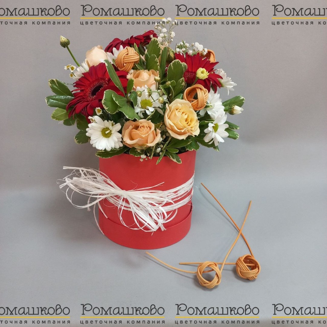 Шляпная коробка цветов «Нектар любви»