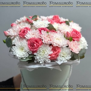 Превью Шляпная коробка с цветами «Чарующая гармония»