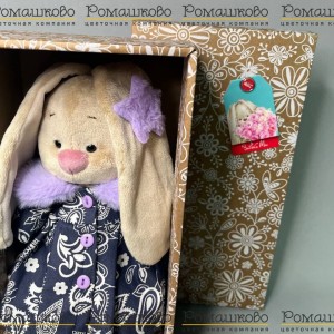 Превью Зайка Ми в пальто с сиреневым воротником