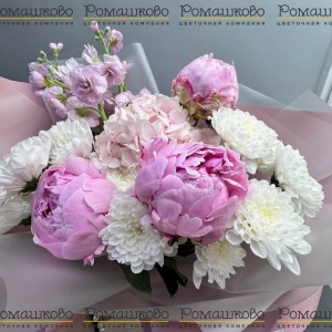 Превью Букет из пионов «Полевая нежность»