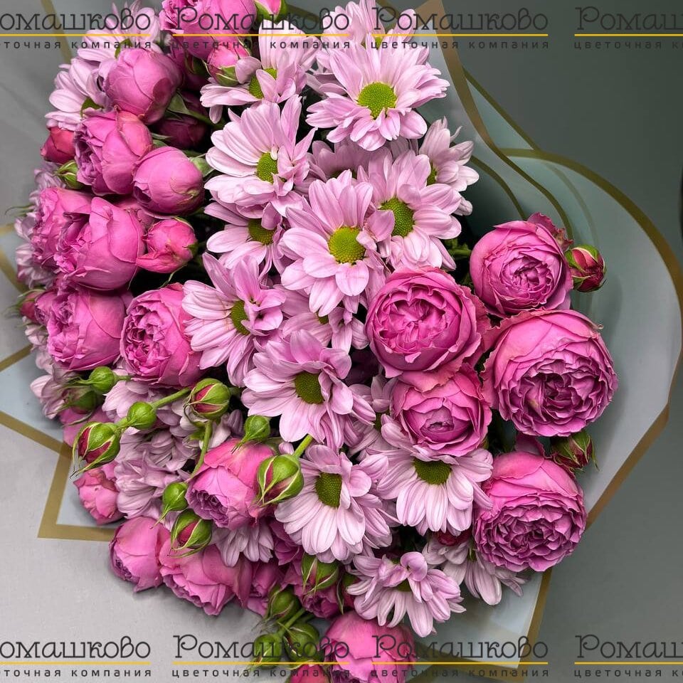 Букет из кустовых роз «Розантемия»
