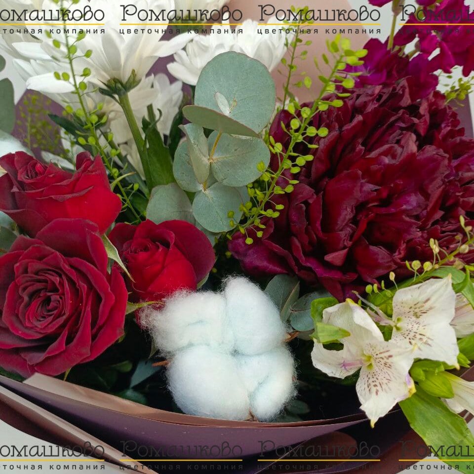 Букет «Алая весна»