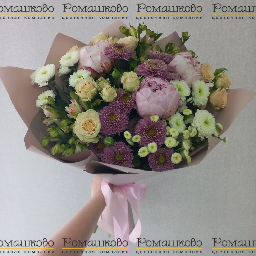 Букет из пионов «В объятиях»