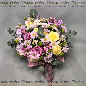 Превью Корзина с цветами «Цветочный сюрприз»
