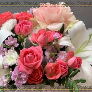 Превью Шляпная коробка с цветами «Розовый аромат»