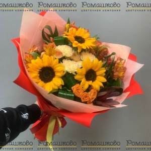 Превью Букет из подсолнухов «Золотые цветы»