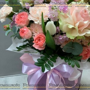 Превью Шляпная коробка с цветами «Мягкое сияние»