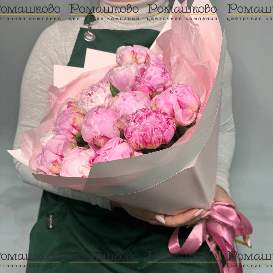 Букет из 15 Нежно-Розовых Пионов «Розовый бархат»