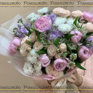 Превью Букет из пионов «Нежный бутон»