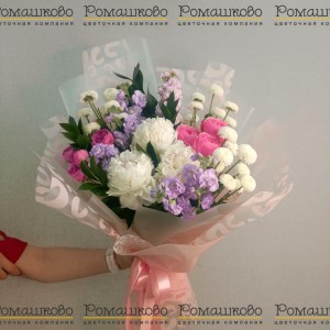 Превью Букет из пионов «Нежность лепестков»
