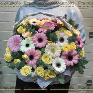Превью Корзина с цветами «Лучистое плетение»