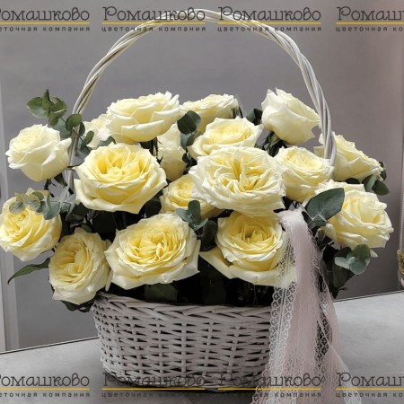 Корзина с цветами «Симфония в корзине»